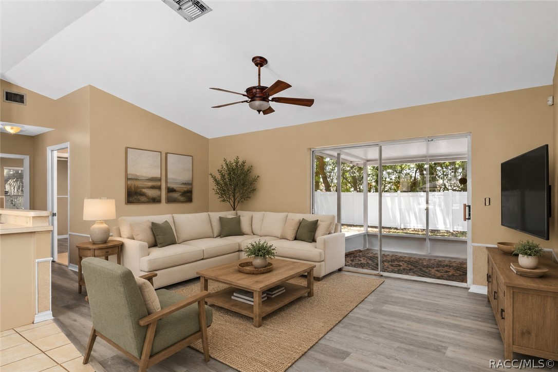 6236 W Pinedale Circle