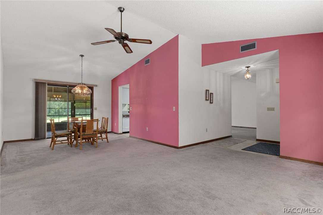 2809 W Cypress Drive