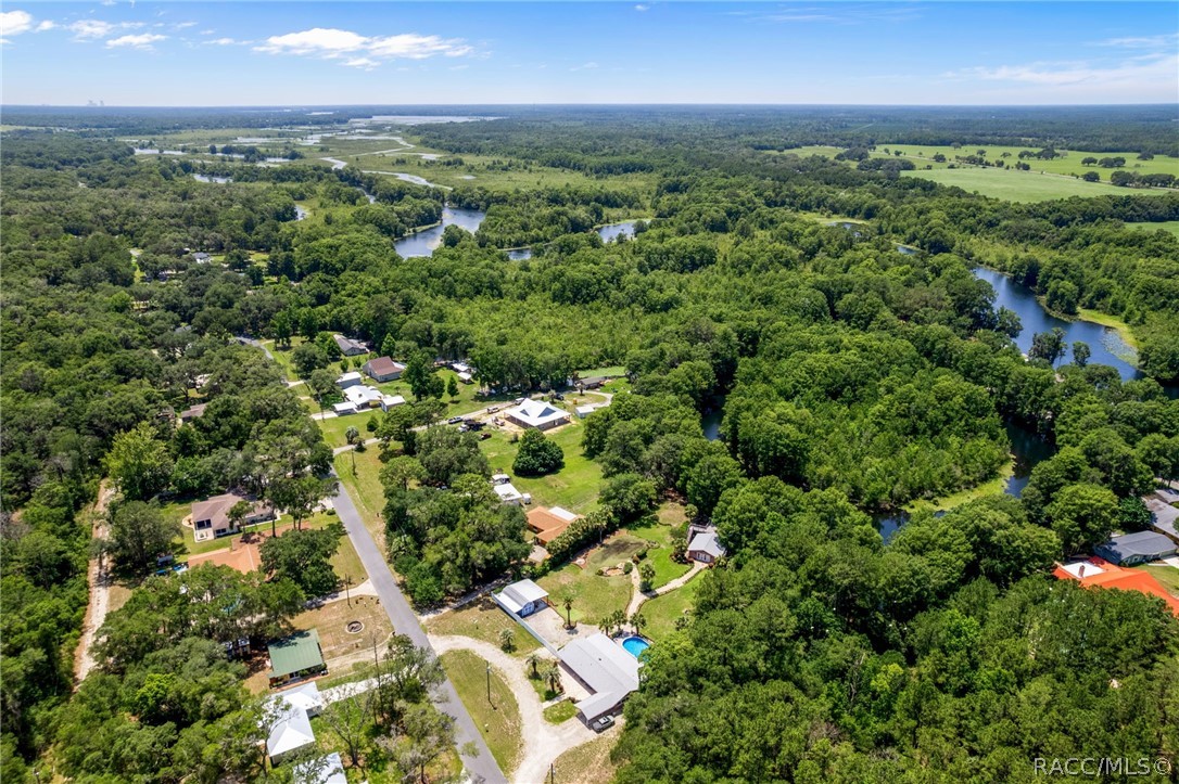 2809 W Cypress Drive