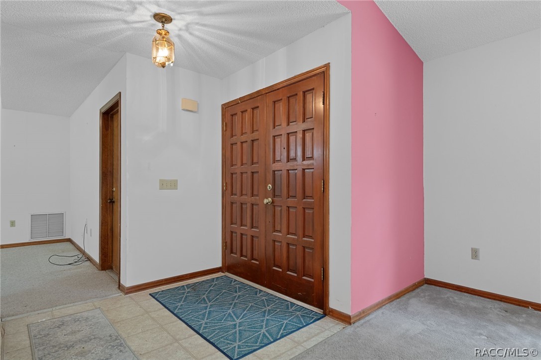 2809 W Cypress Drive