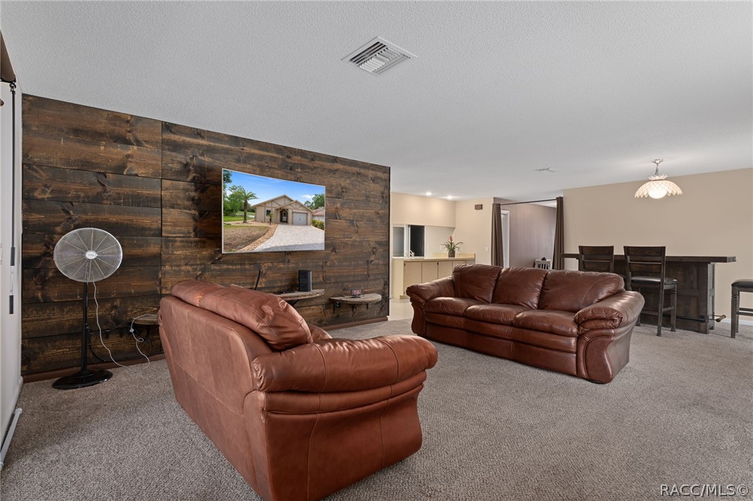 60 Golfview Court