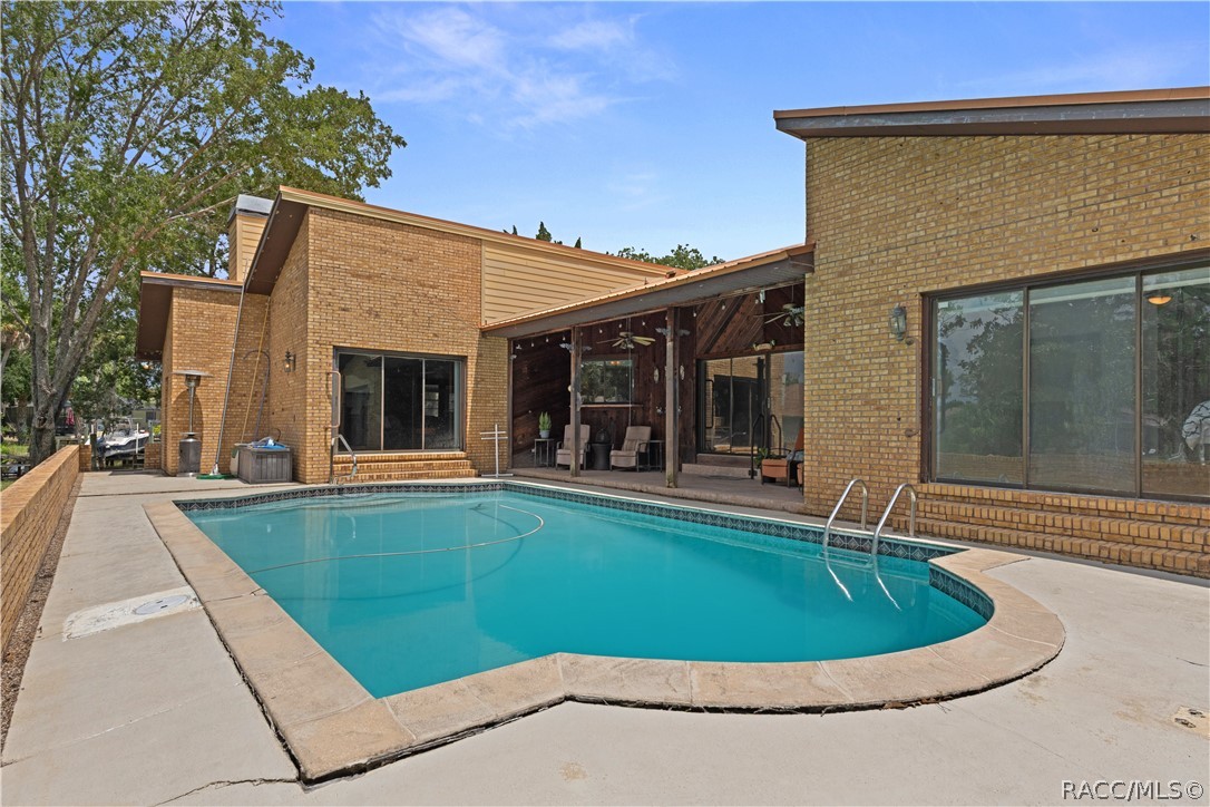 11649 W Clubview Drive
