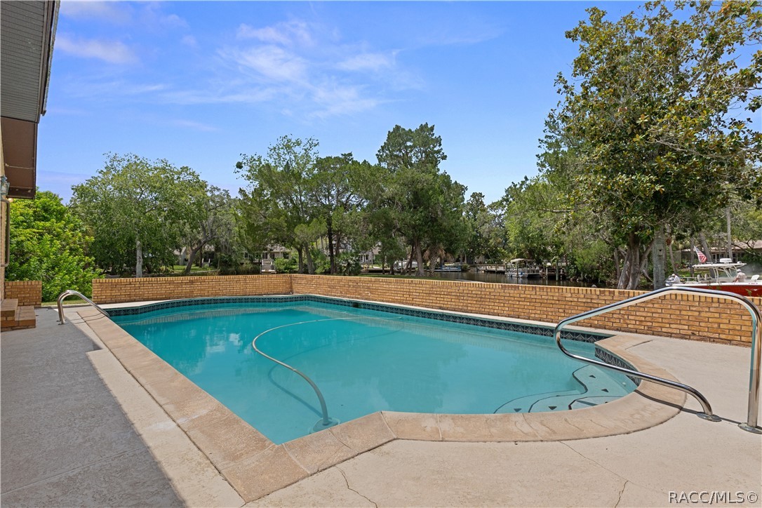 11649 W Clubview Drive