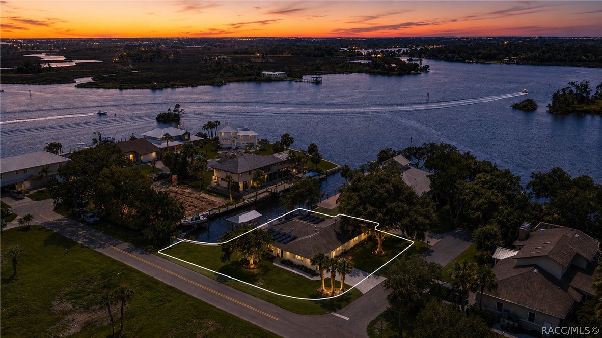 12014 W Dolphin Court