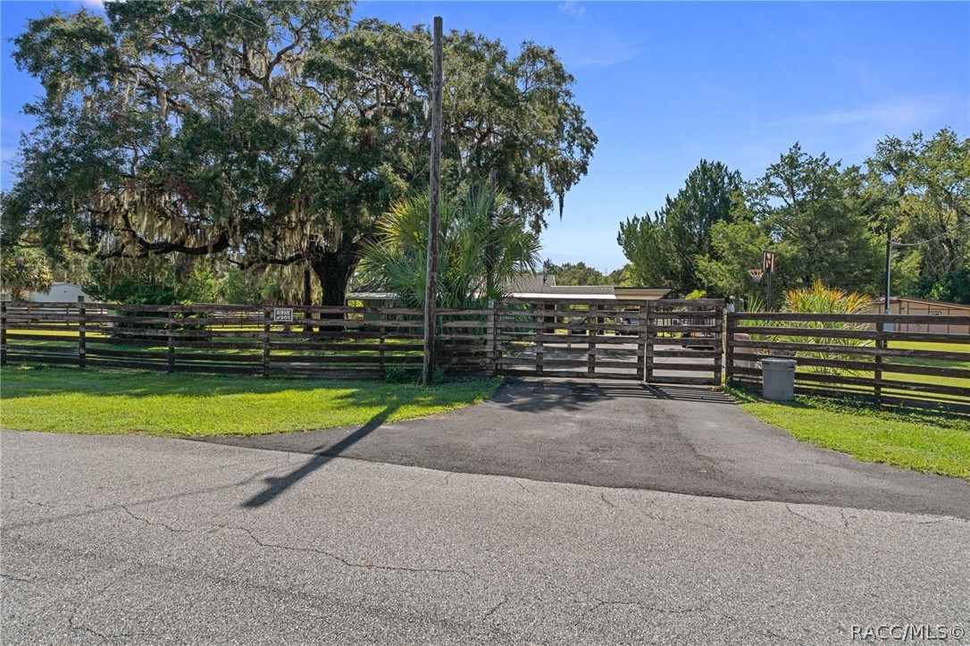 1165 S Trellis Drive