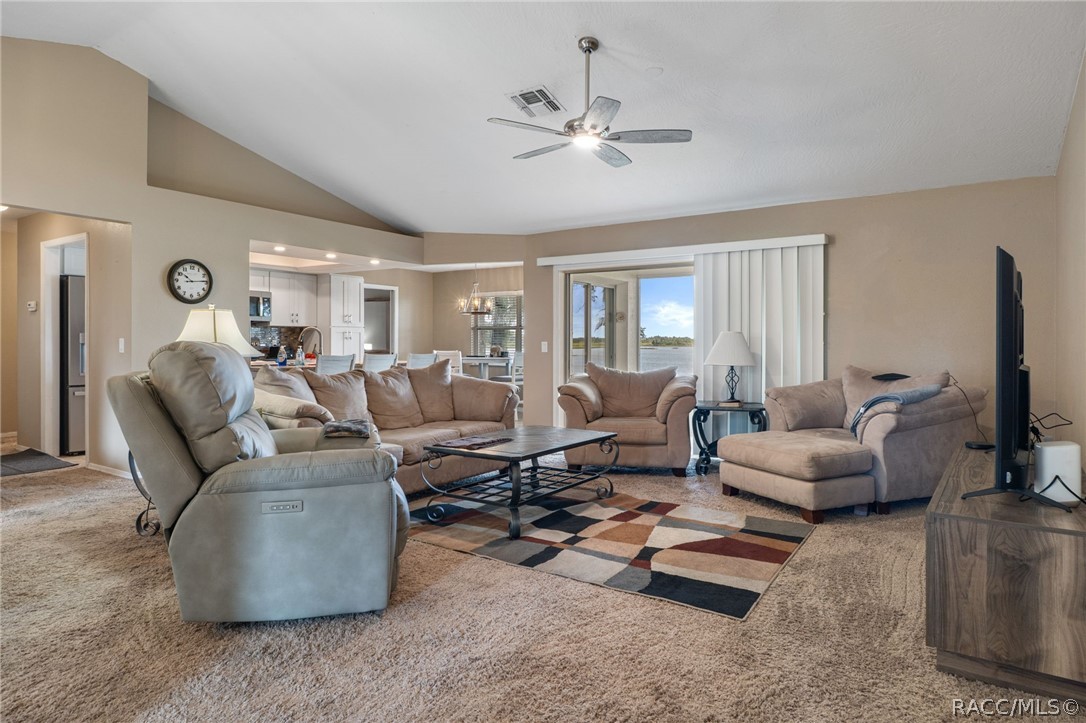 4038 E Eagle Trail