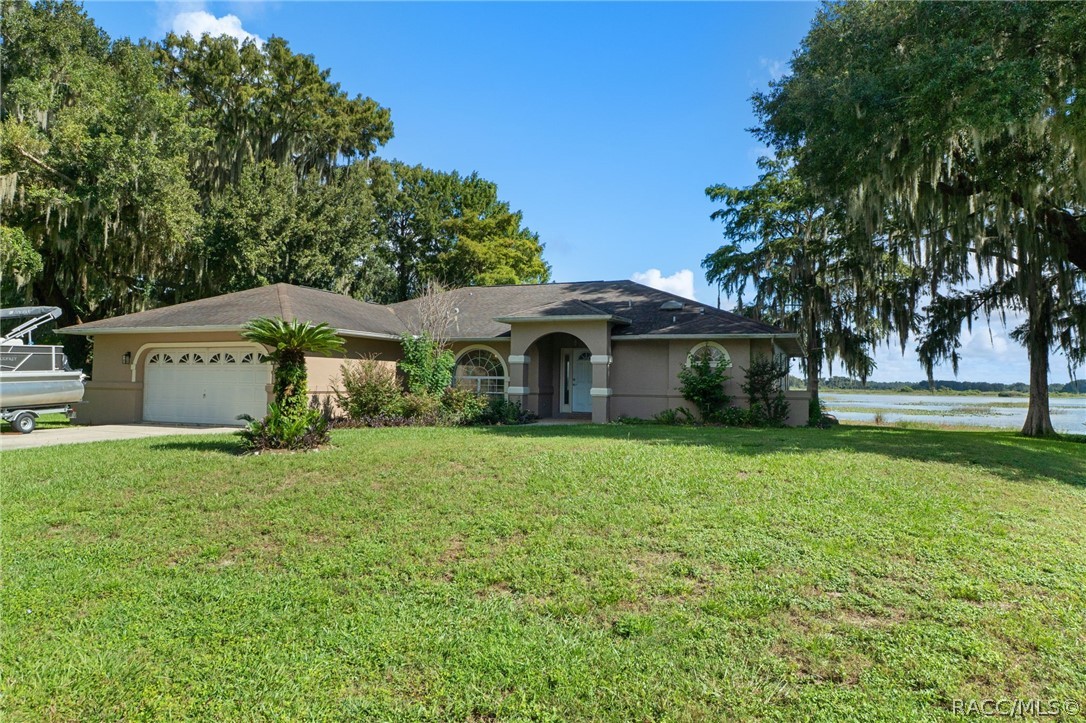 4038 E Eagle Trail