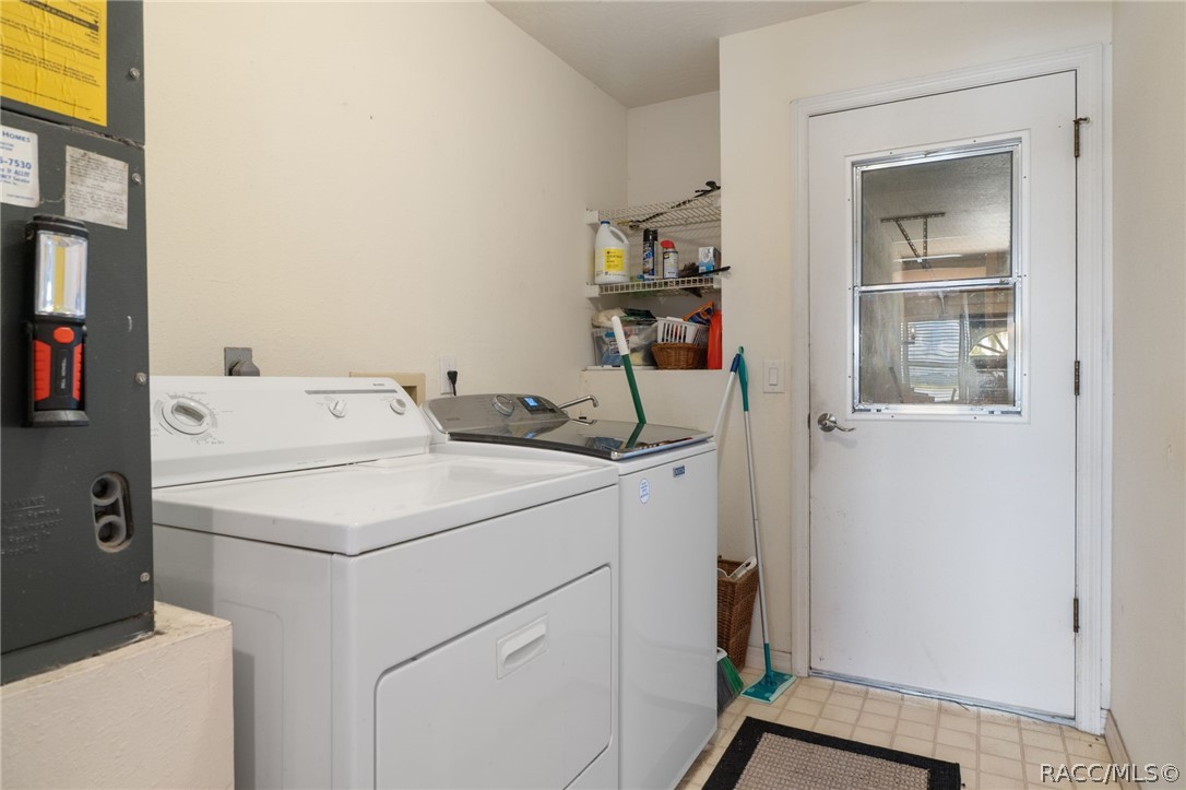 4038 E Eagle Trail