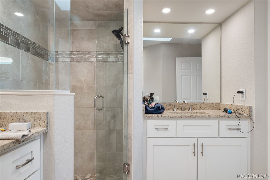 4038 E Eagle Trail