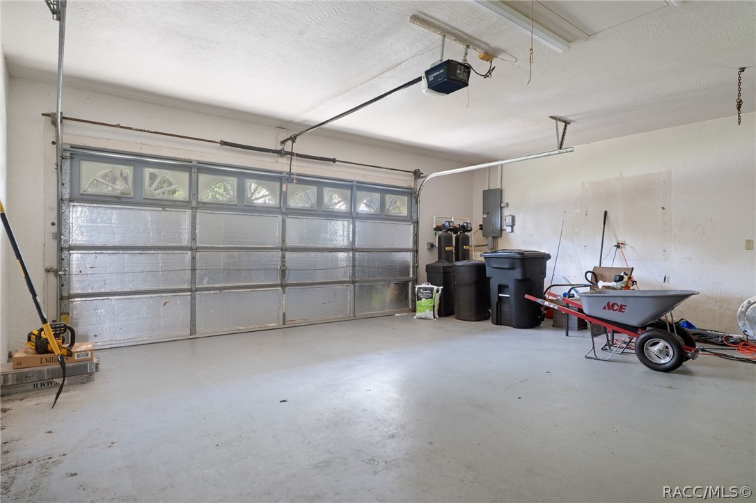 4038 E Eagle Trail