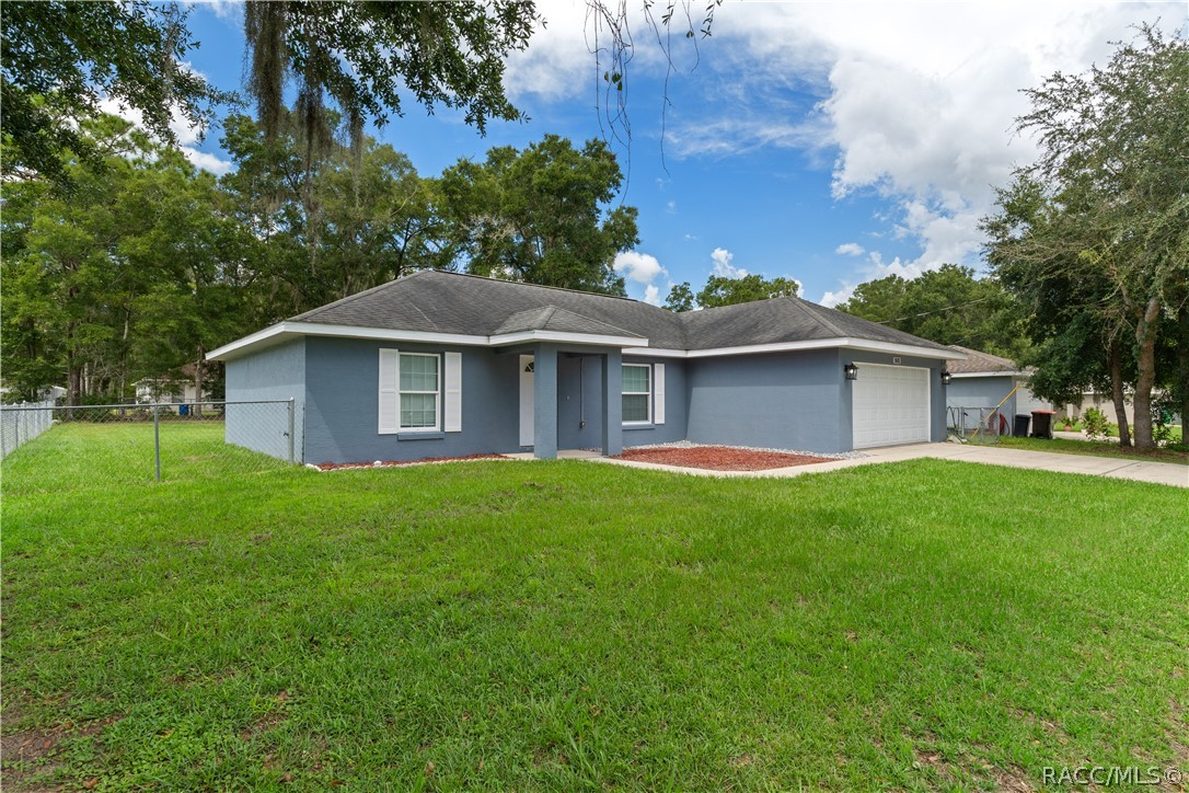 5692 NW 60th Terrace
