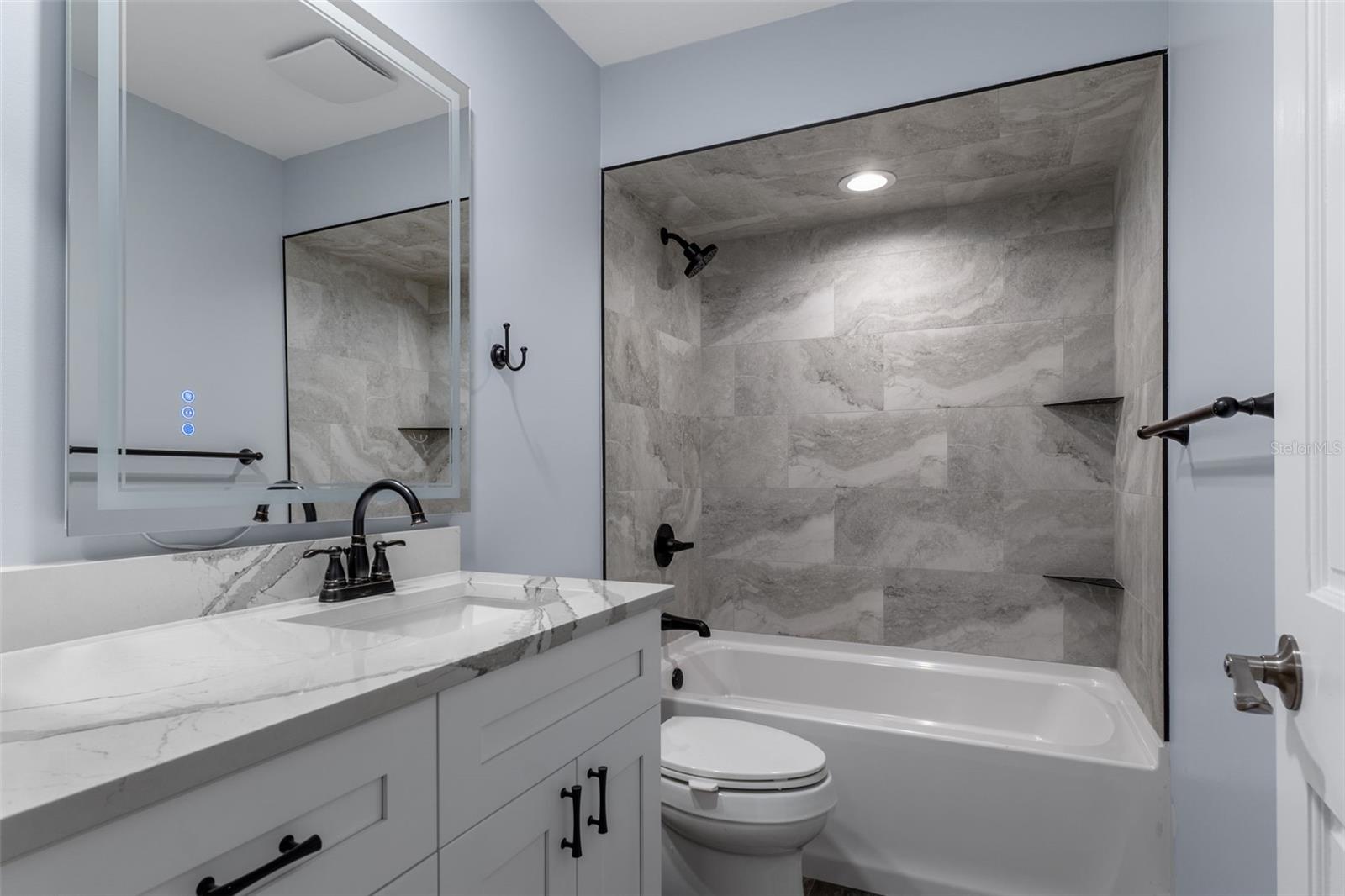 11870 W RIVERHAVEN DR