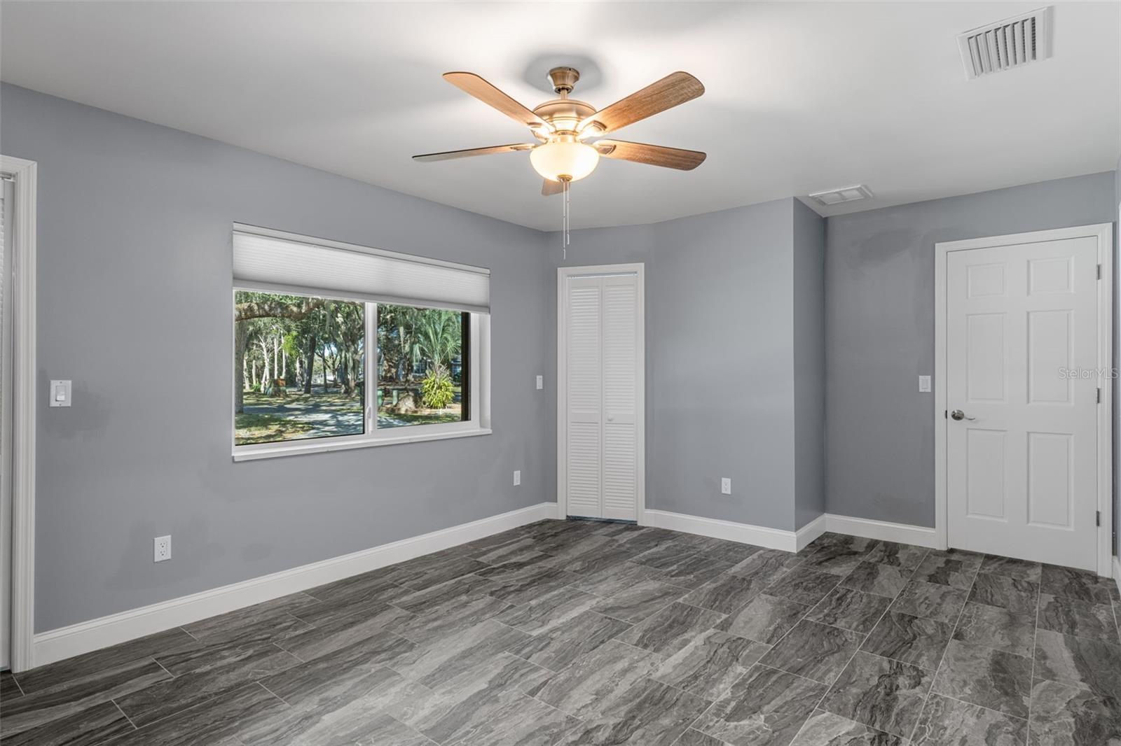 11870 W RIVERHAVEN DR