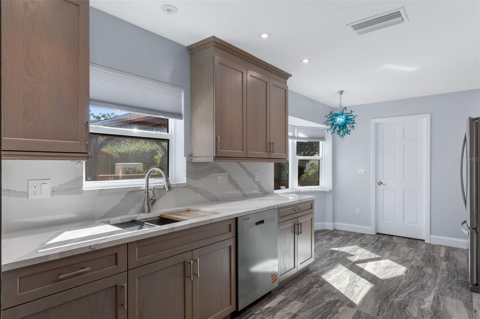 11870 W RIVERHAVEN DR