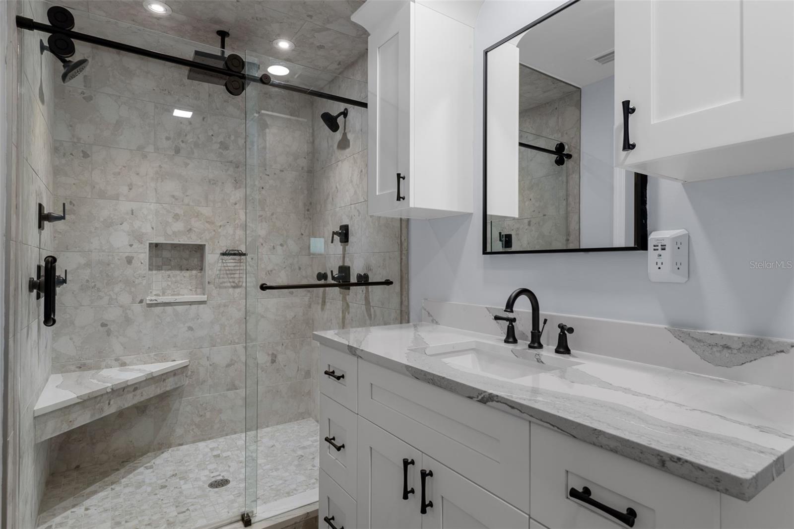 11870 W RIVERHAVEN DR