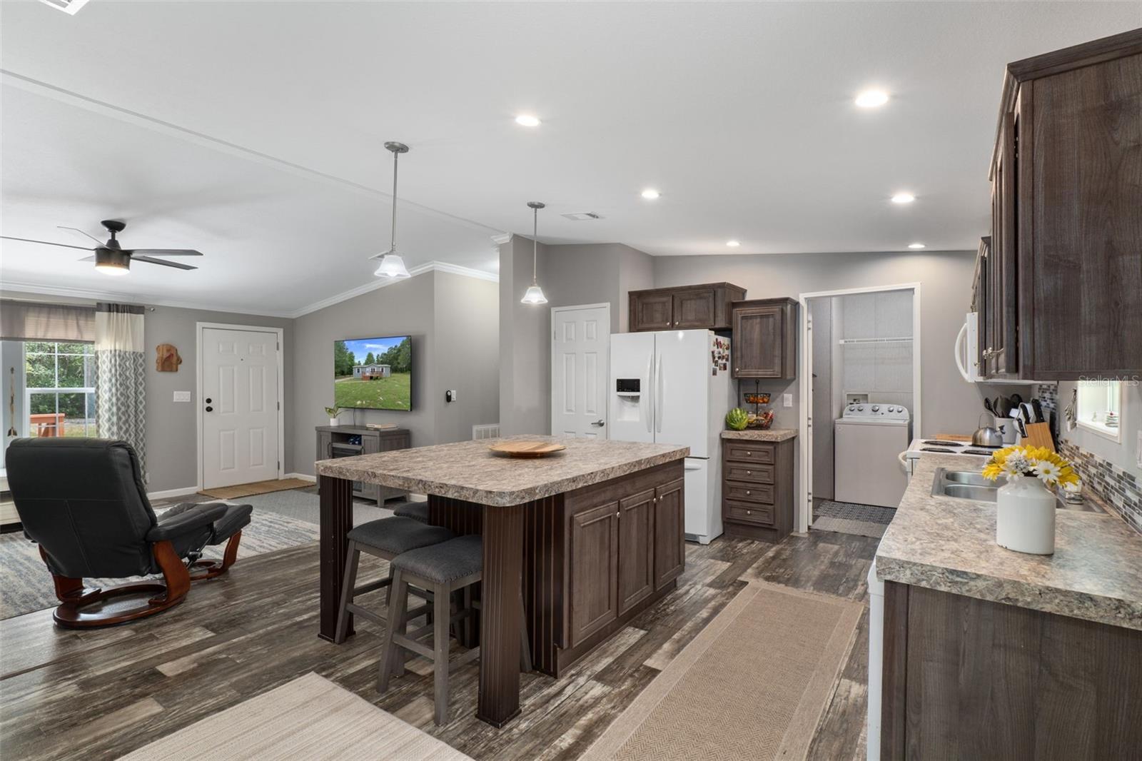 840 N OBRIEN PT