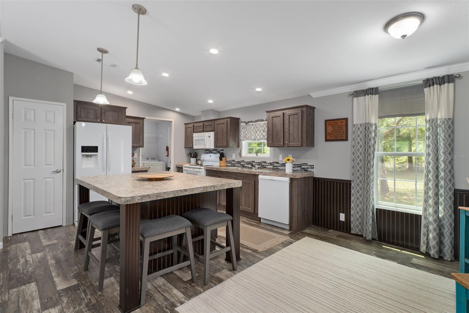 840 N OBRIEN PT