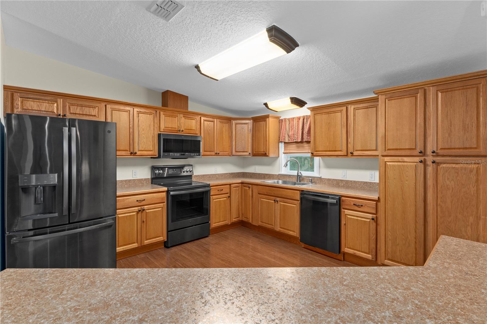 11720 W NORTH PL