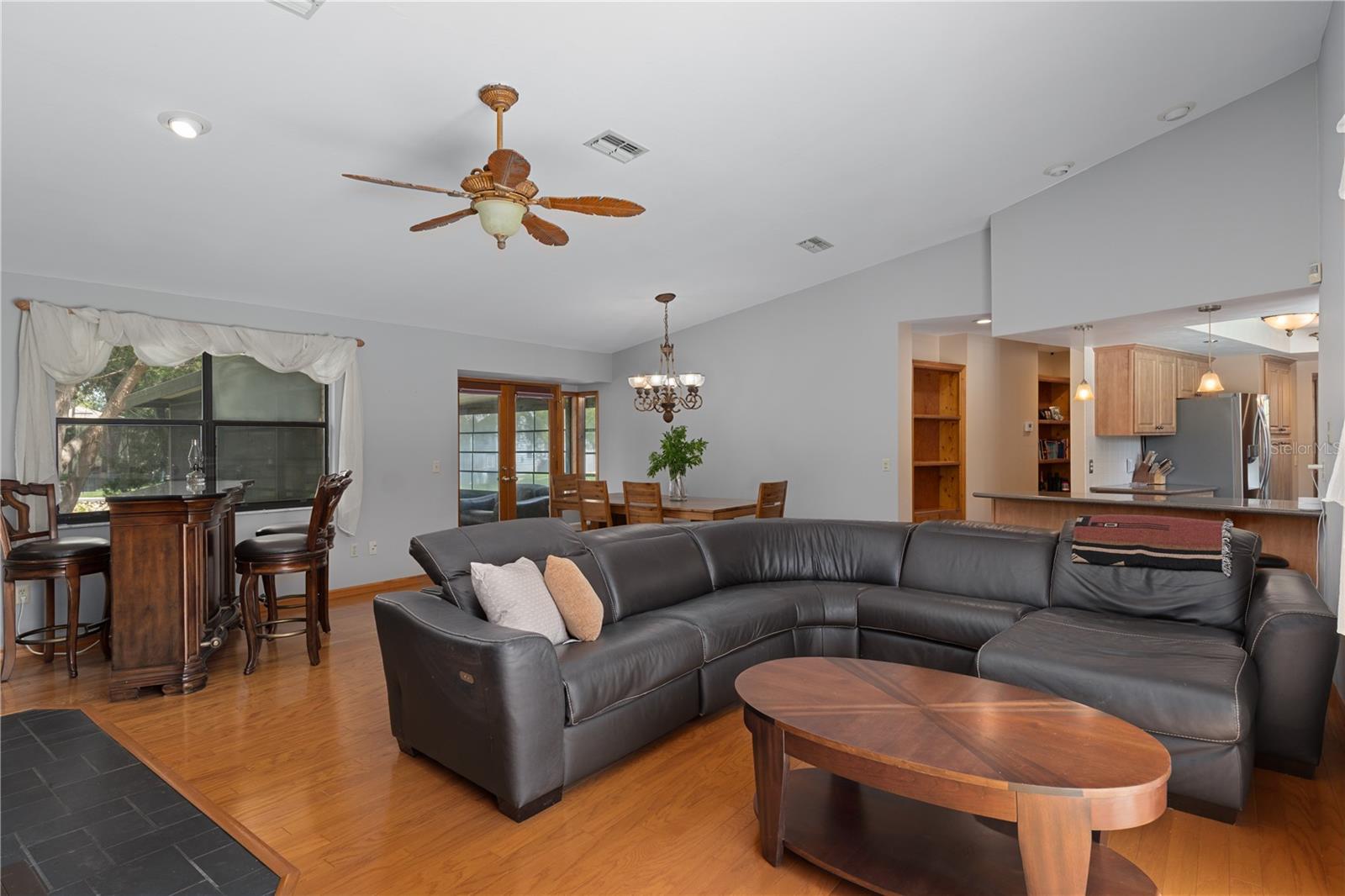 11649 W CLUBVIEW DR