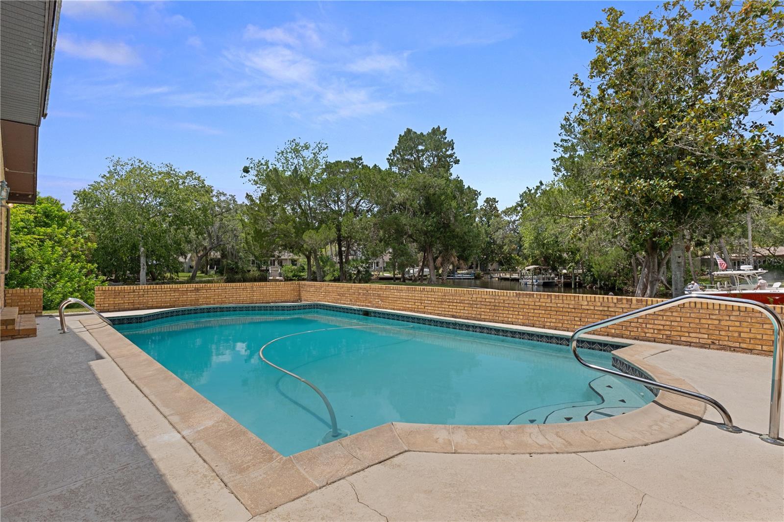 11649 W CLUBVIEW DR