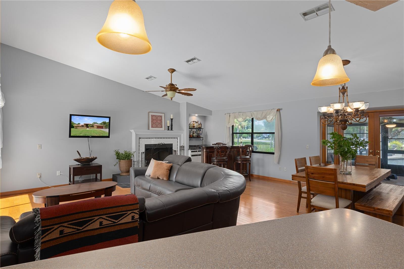 11649 W CLUBVIEW DR