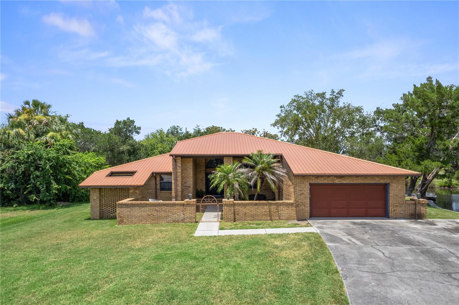 11649 W CLUBVIEW DR