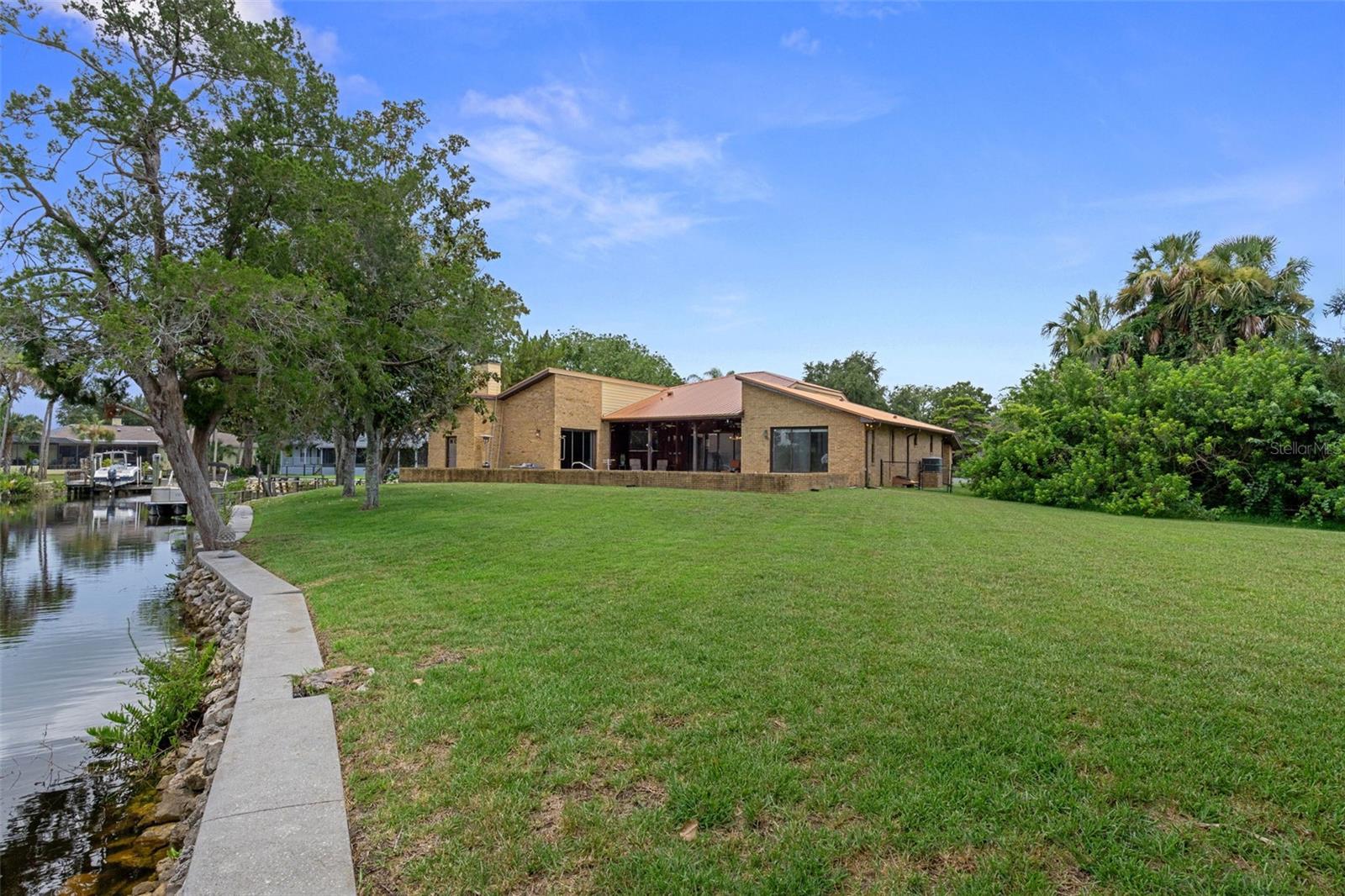 11649 W CLUBVIEW DR