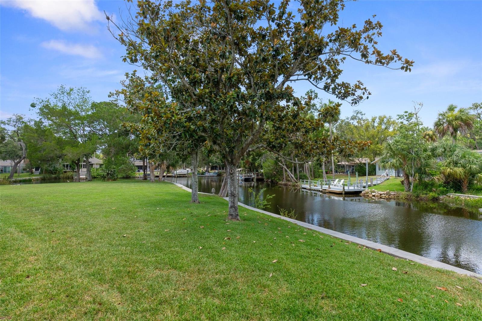 11649 W CLUBVIEW DR
