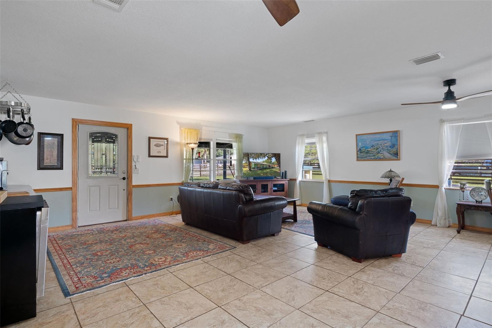1165 S TRELLIS DR