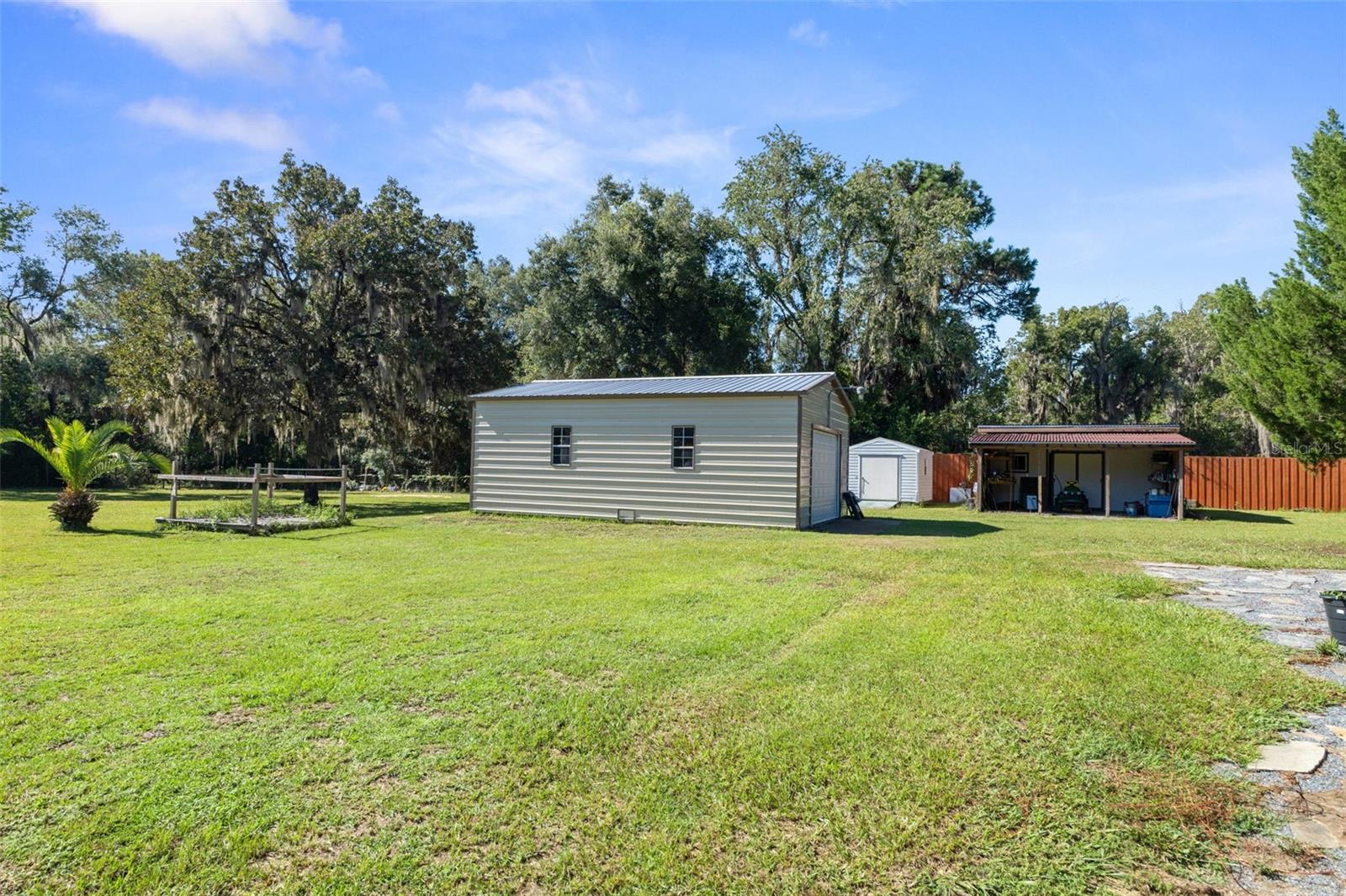 1165 S TRELLIS DR