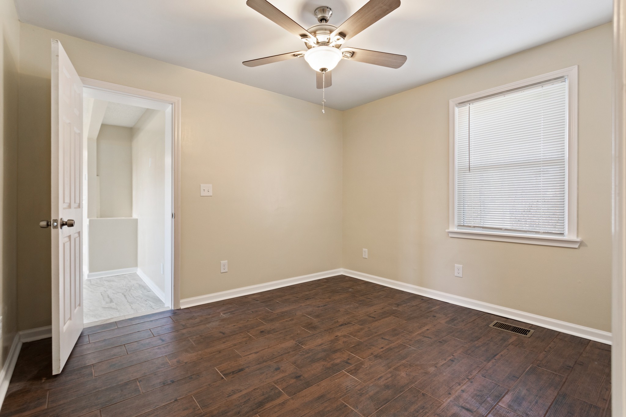 201 Ewing Dr
