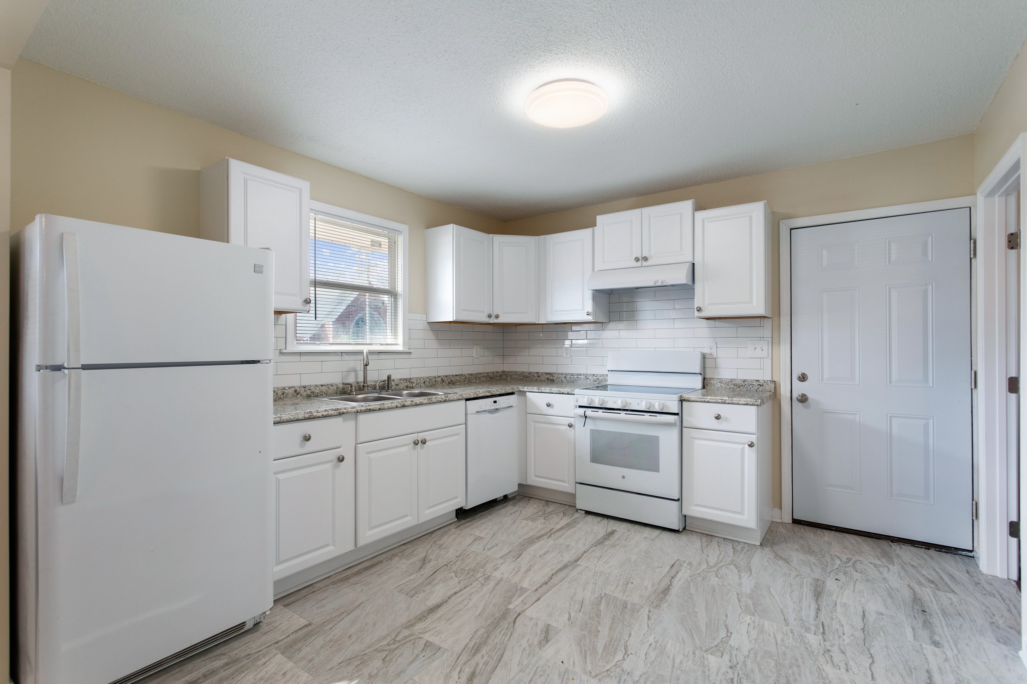 201 Ewing Dr