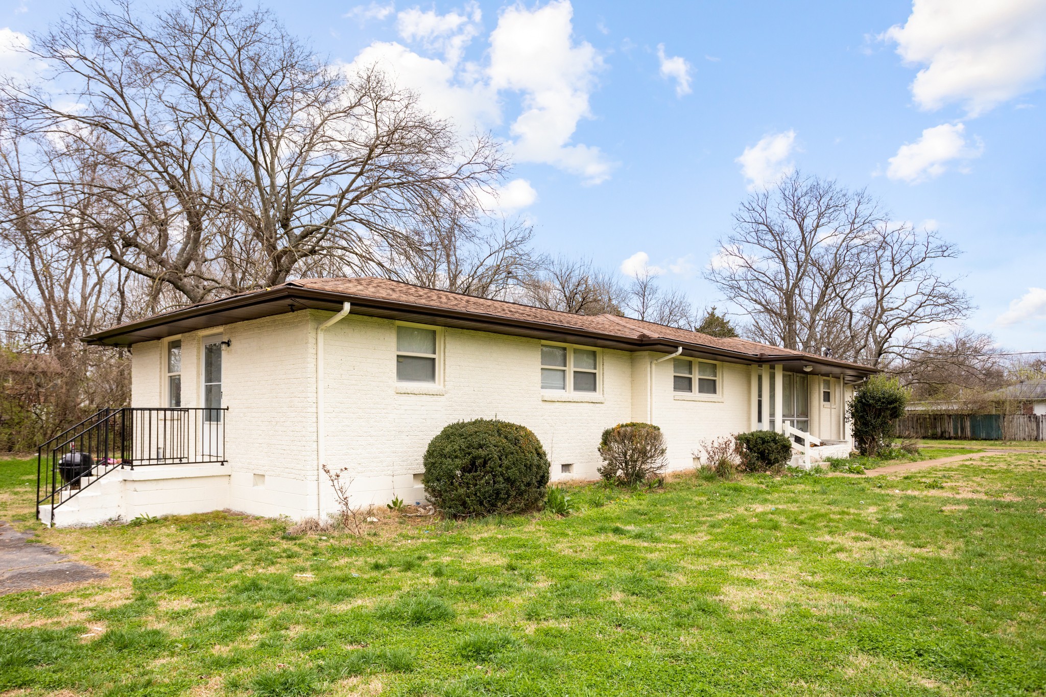 201 Ewing Dr