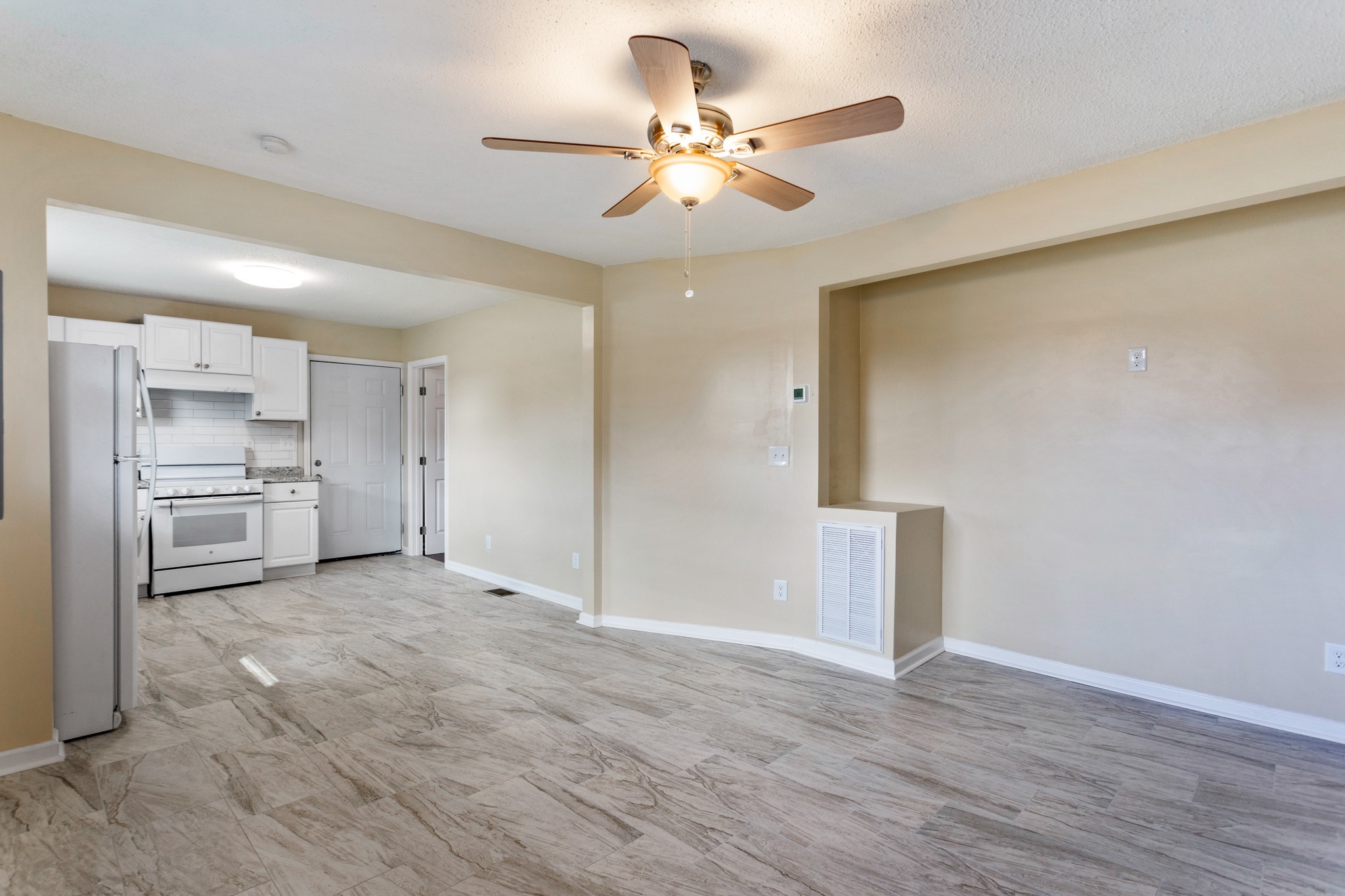 201 Ewing Dr