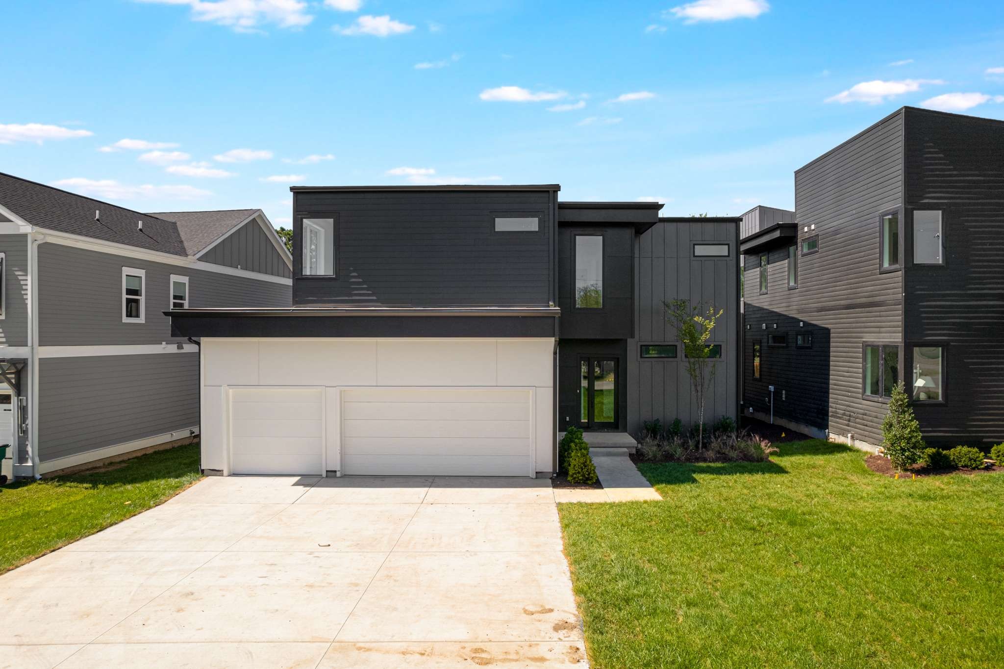 2658 Barclay Dr