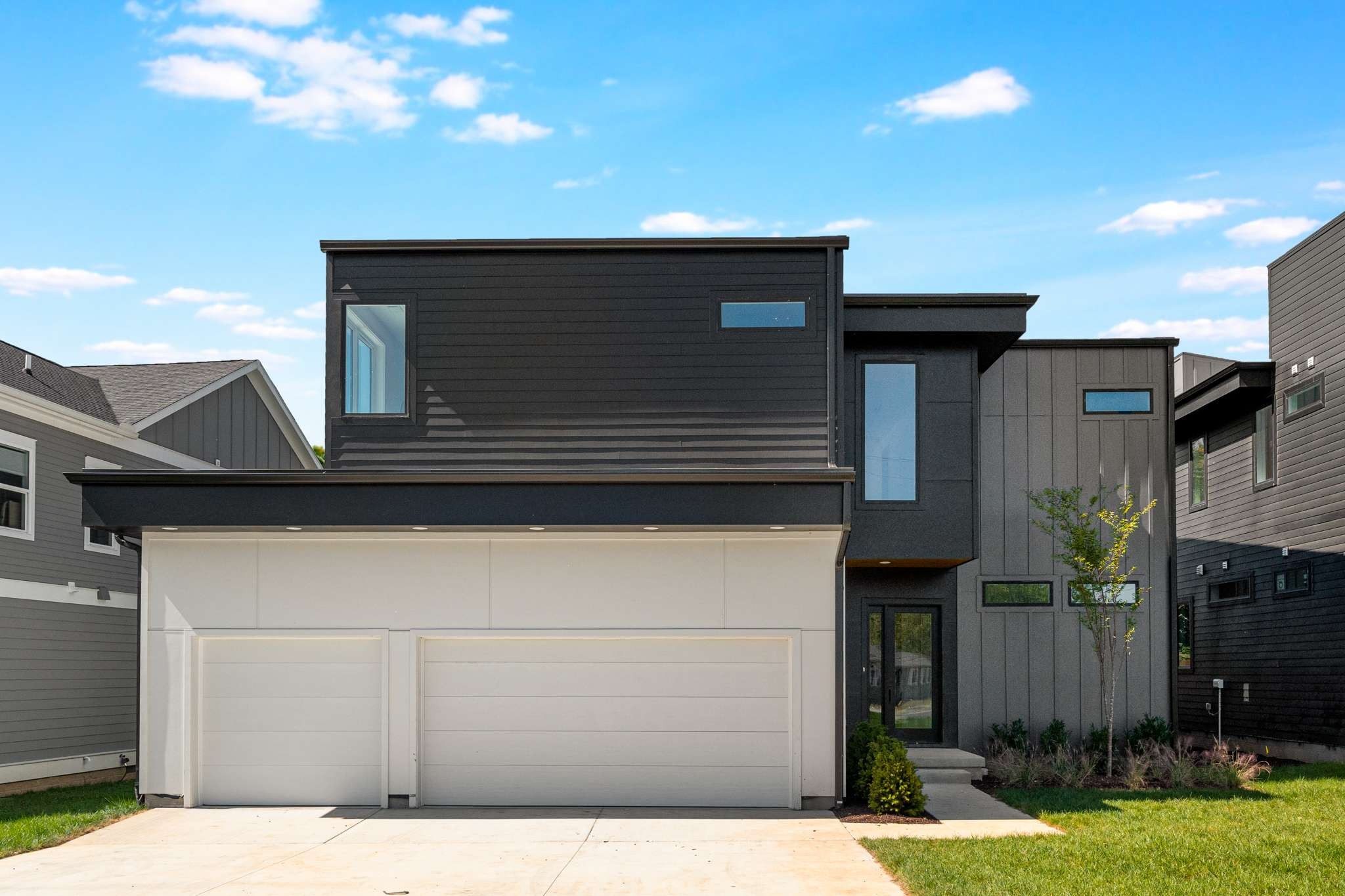 2658 Barclay Dr