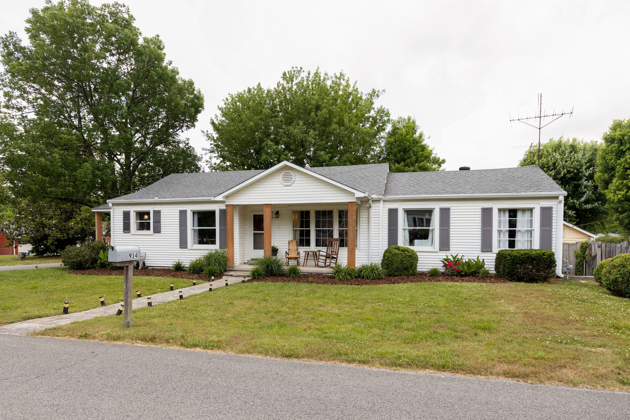 914 Woldridge Dr