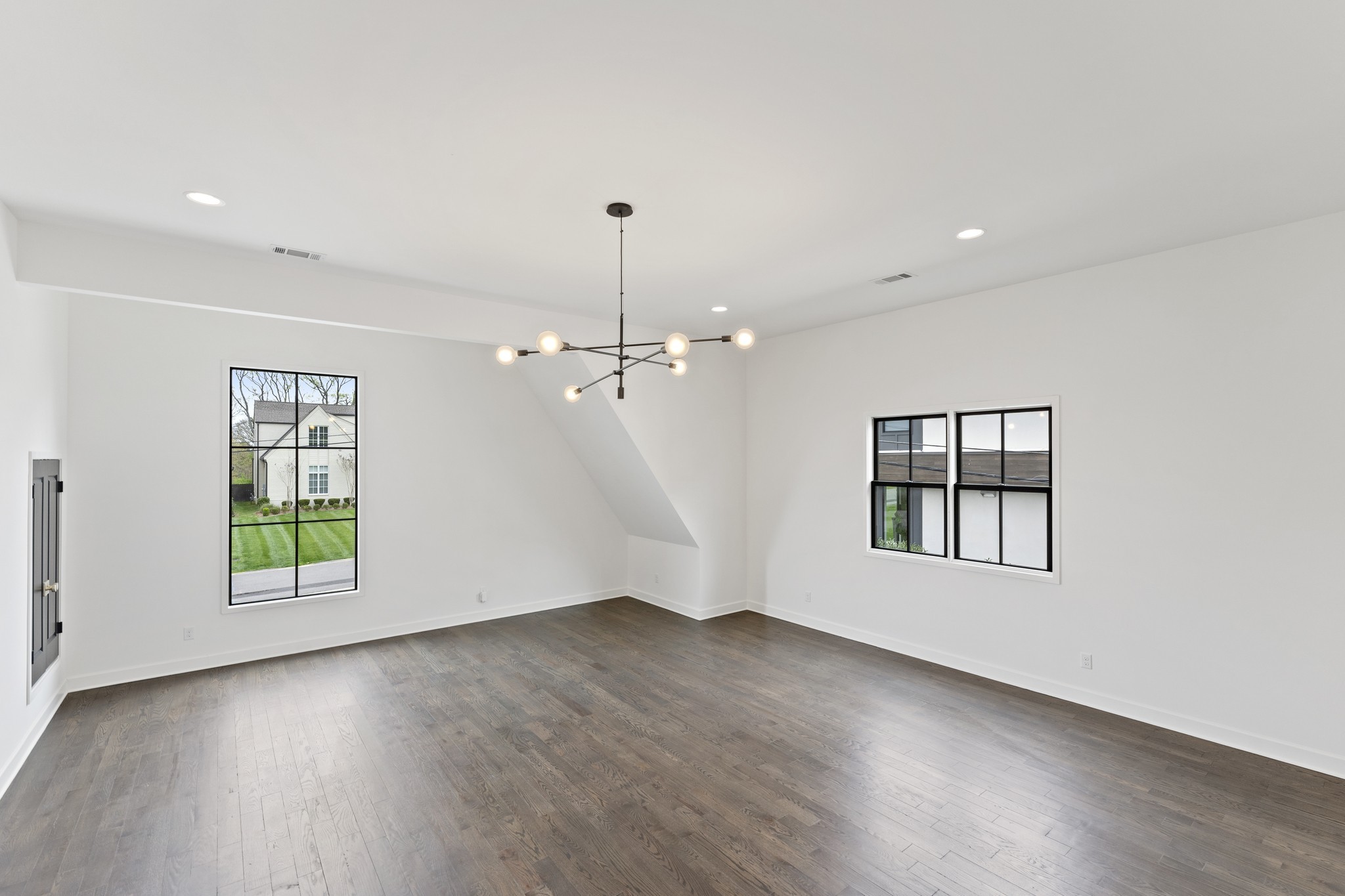 1809 Castleman Dr