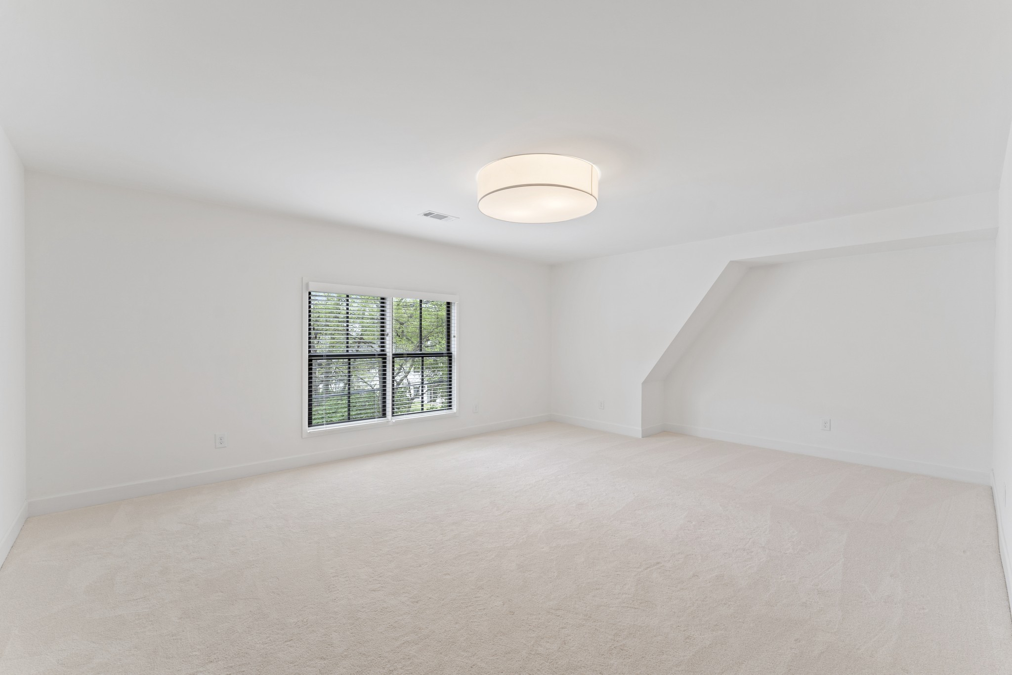 1809 Castleman Dr