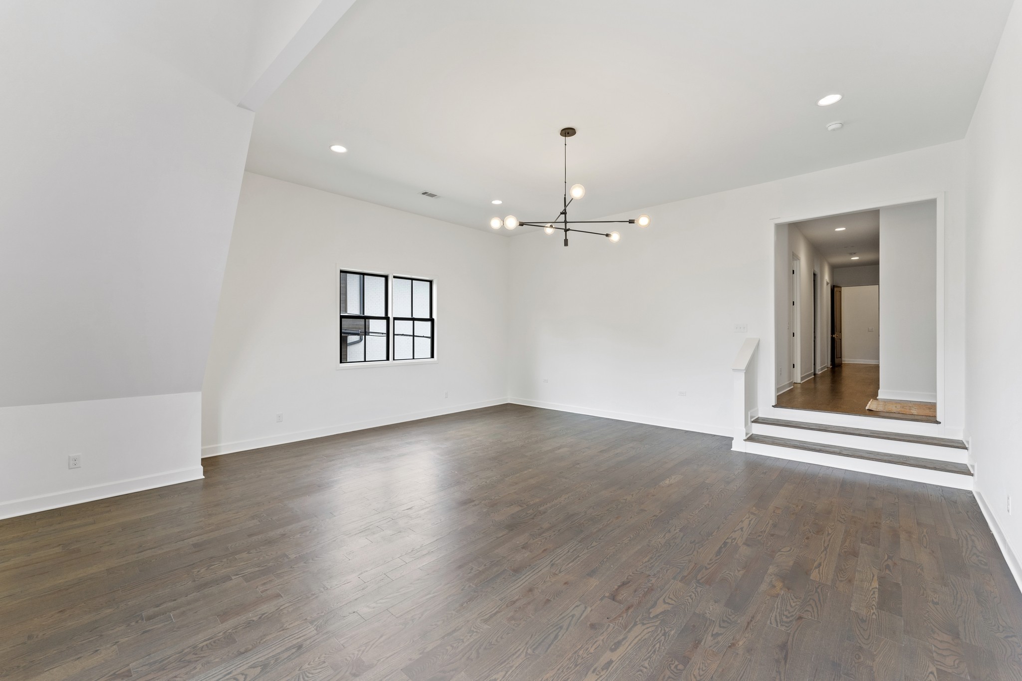 1809 Castleman Dr