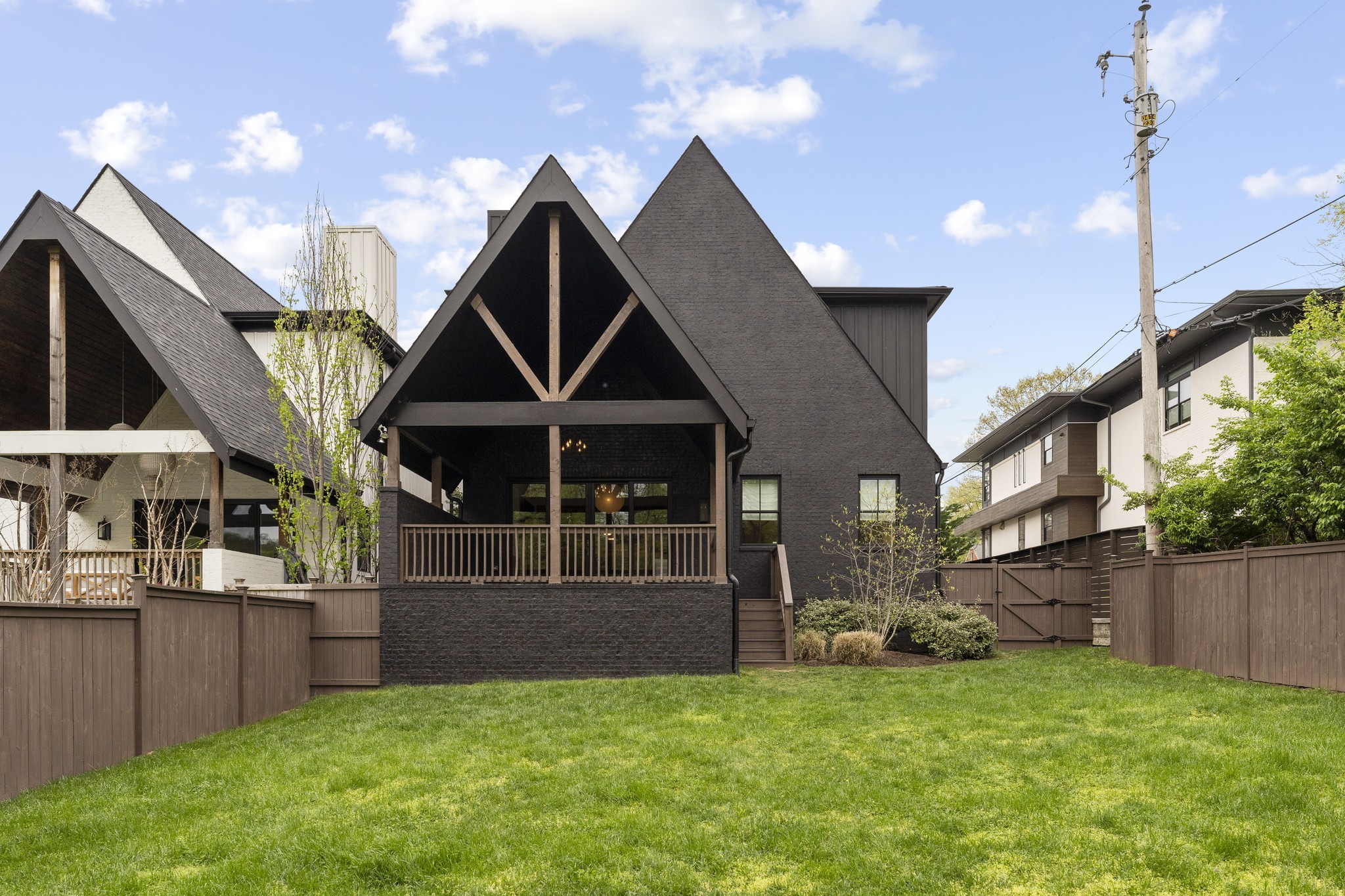 1809 Castleman Dr