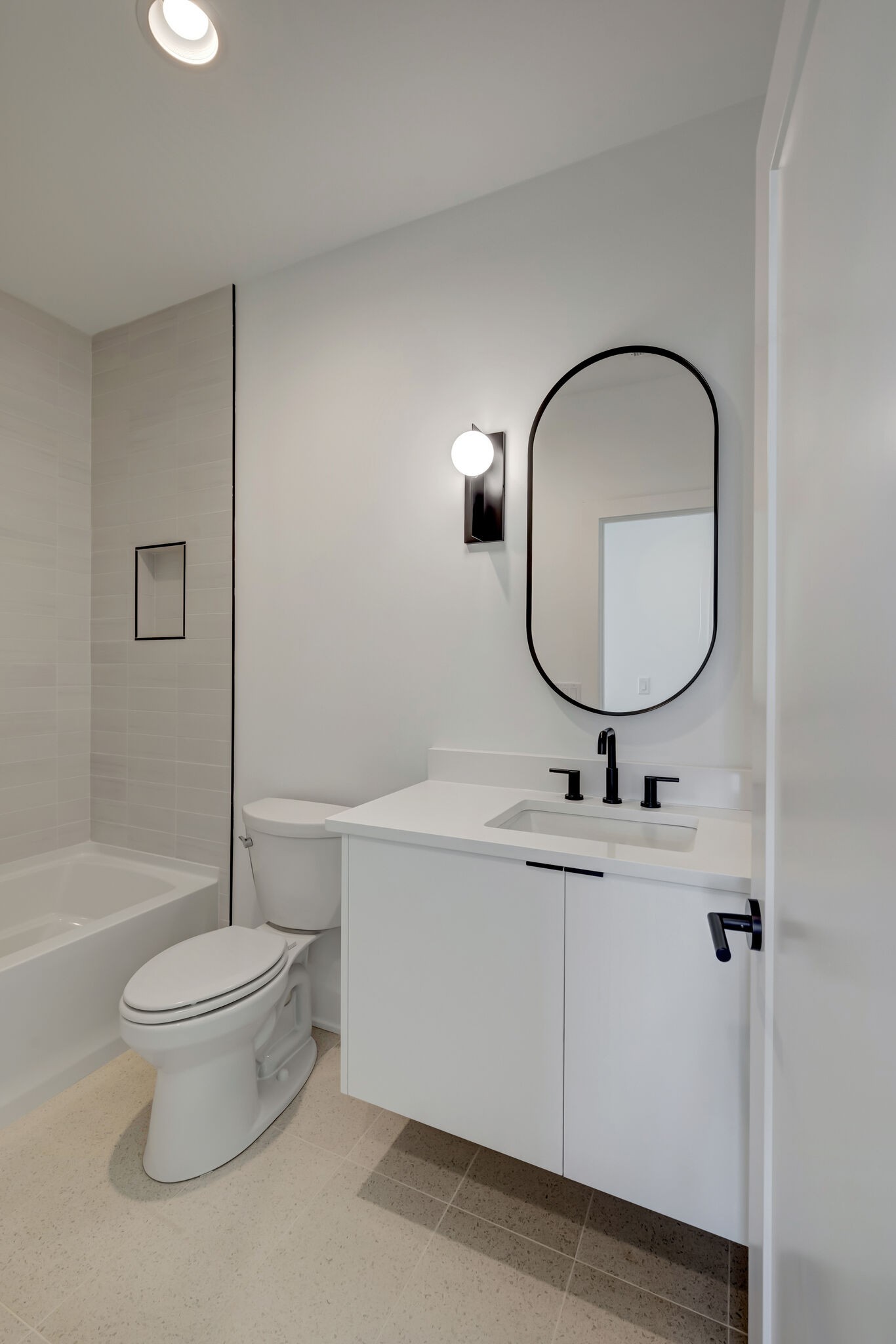 2510 Barclay Dr Unit: B