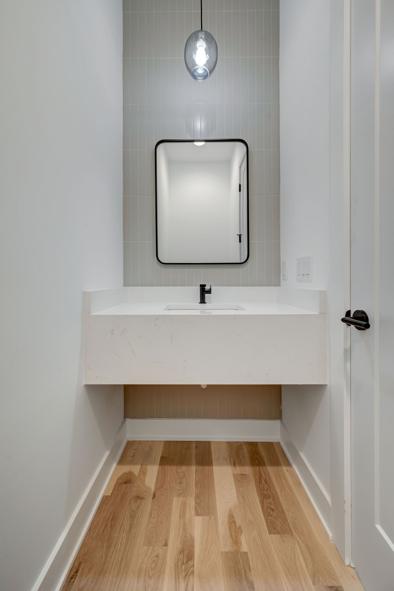2510 Barclay Dr Unit: B