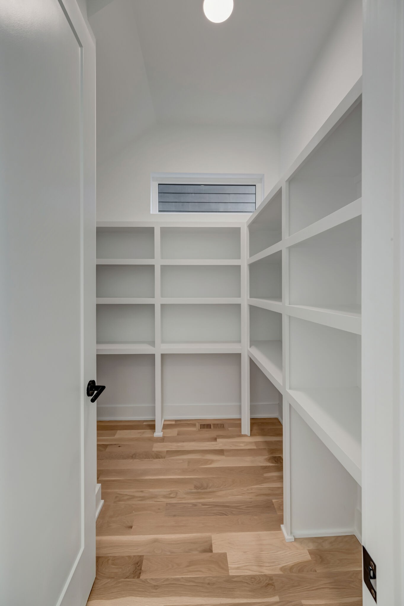 2510 Barclay Dr Unit: B