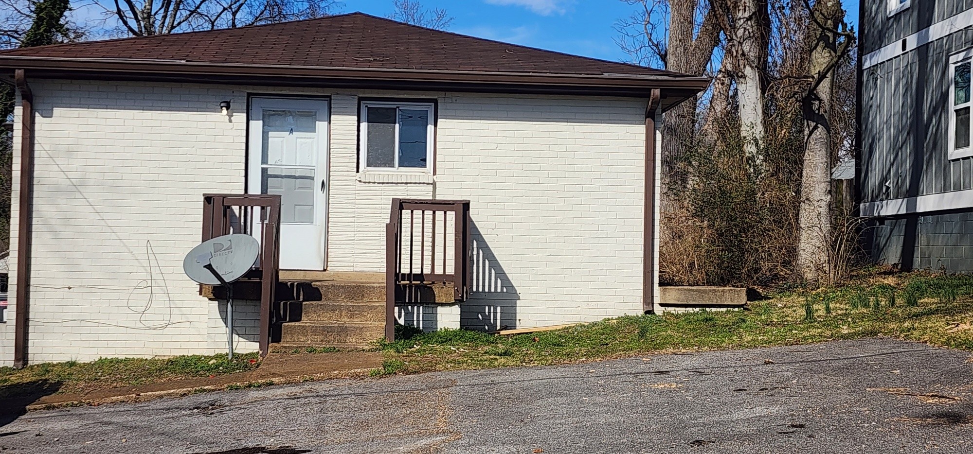 883 W Sharpe Ave Unit: A