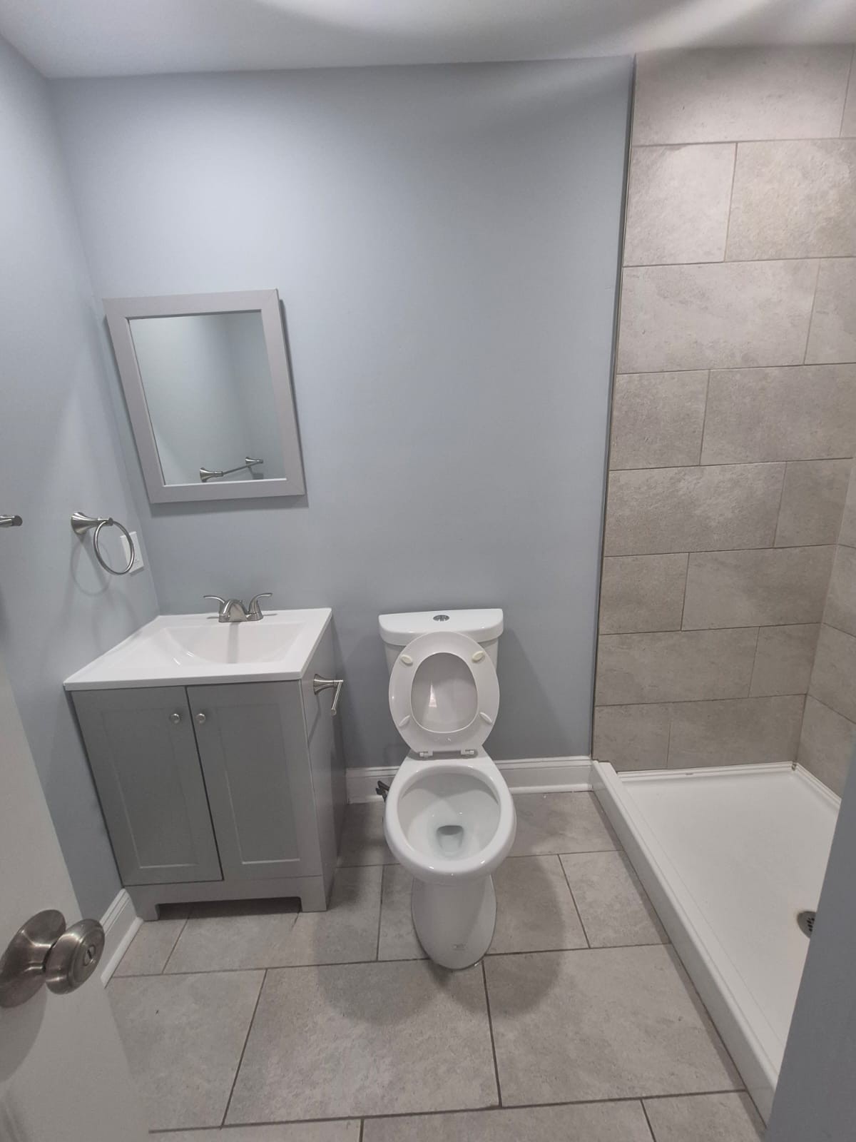 883 W Sharpe Ave Unit: A