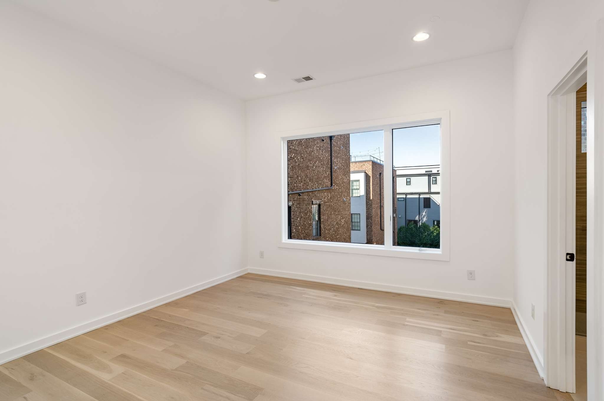 1017 12th Ave, S Unit: A