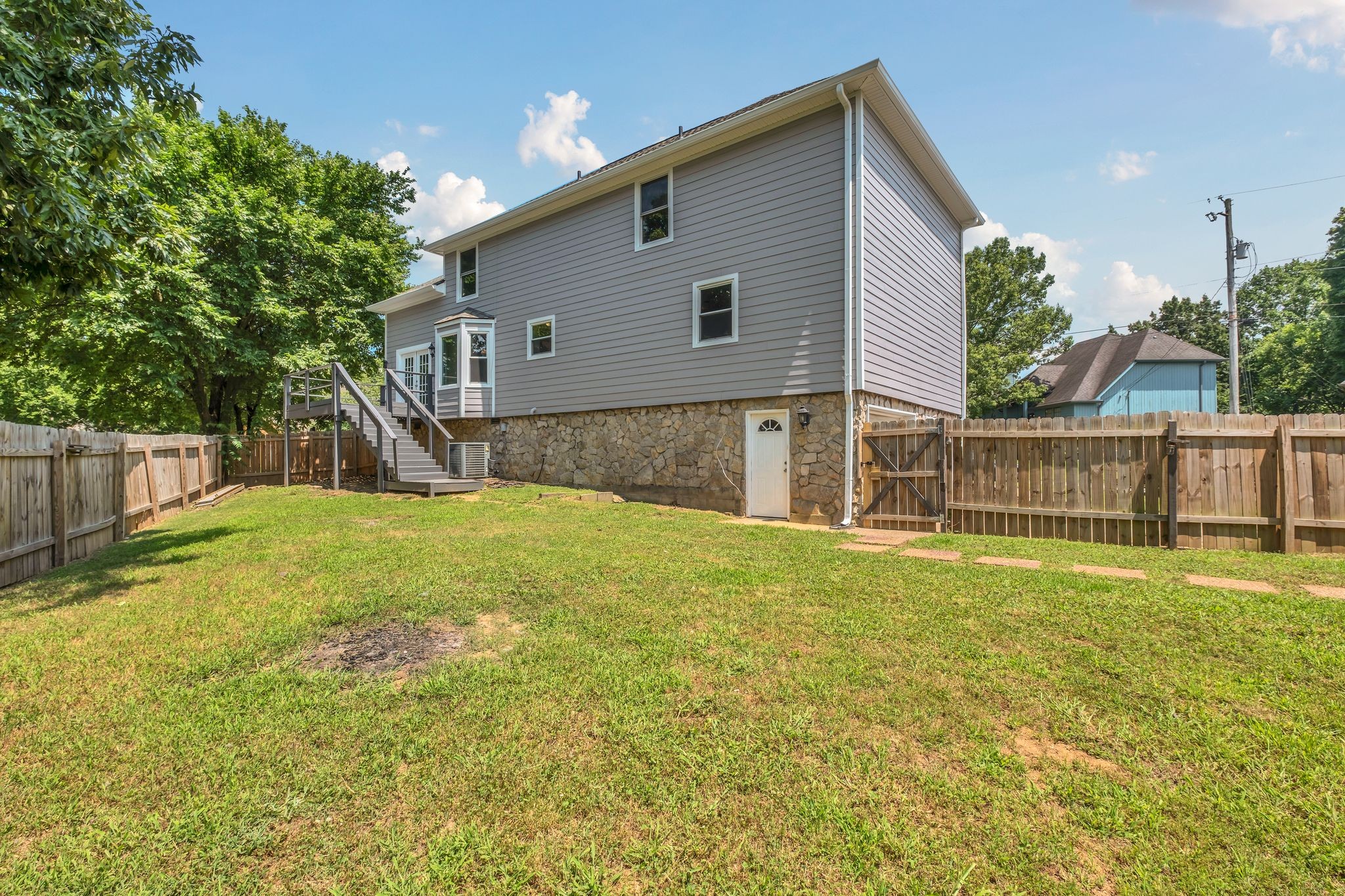 1500 Trailwood Ct