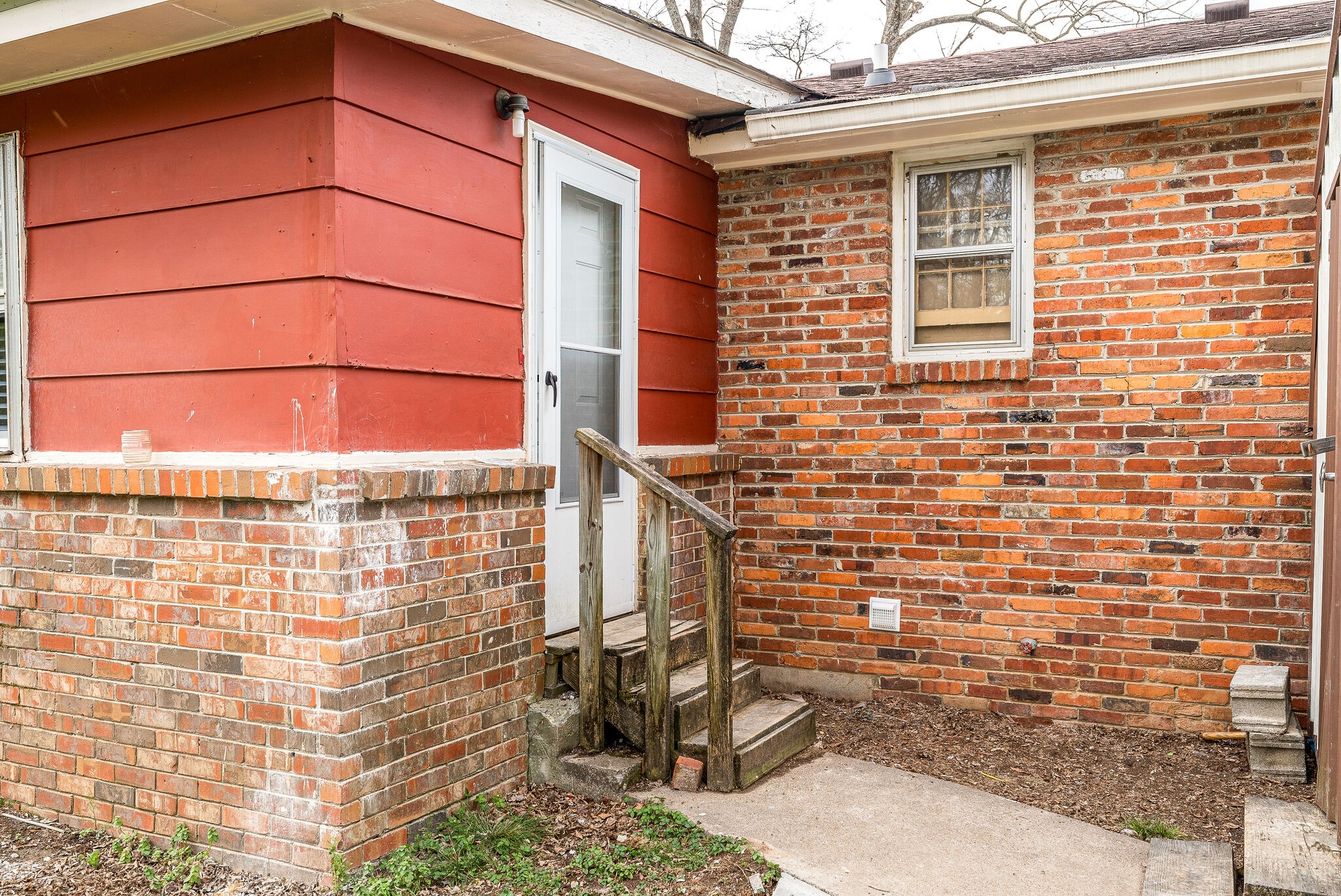 108 Donna Dr