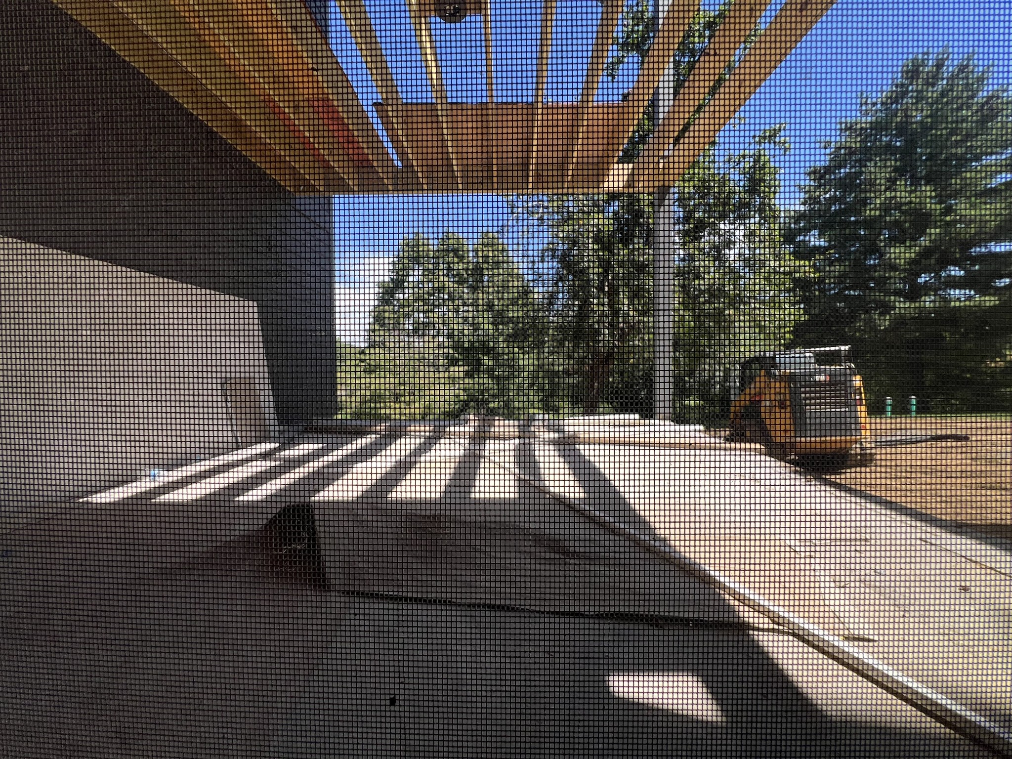2505 Barclay Dr